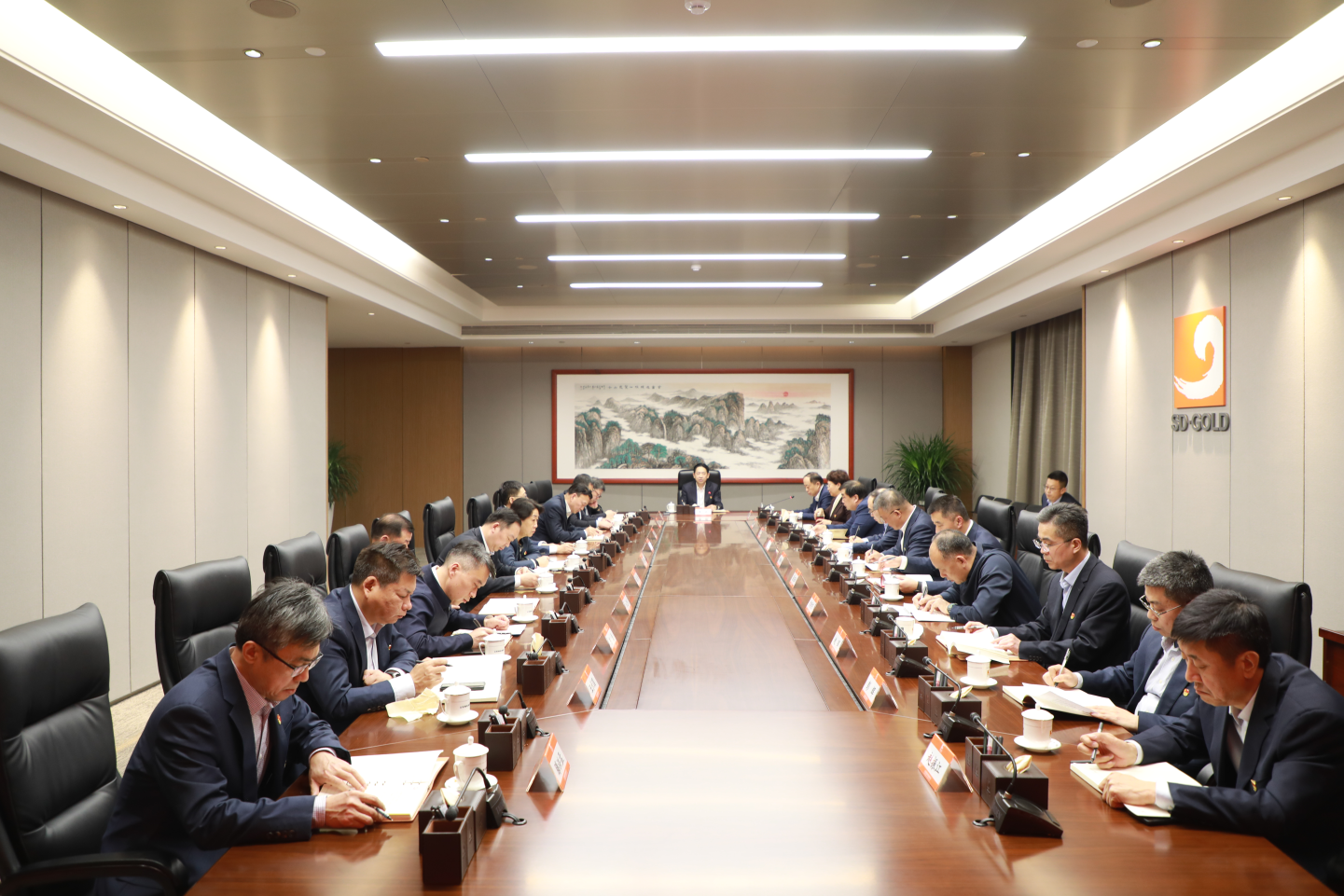 ylzzcom永利总站线路检测党委理论学习中心组进行集体学习