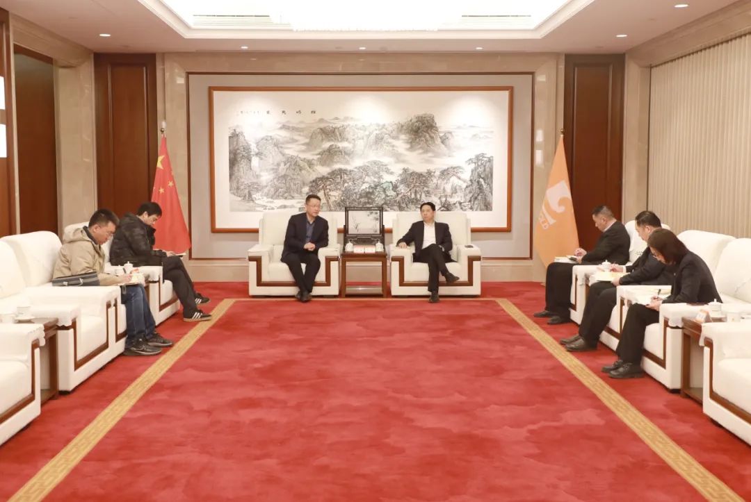 李航会见中国长城资产山东分公司客人