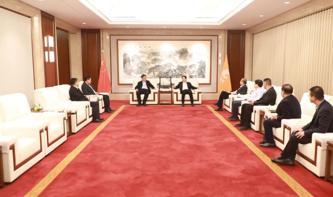 李航会见乳山市委书记刘奎忠一行